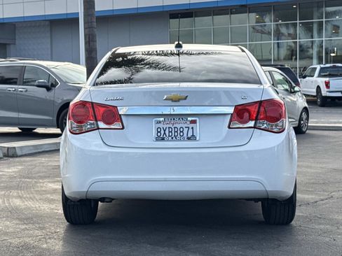 Used 2015 Chevrolet Cruze LT image 6