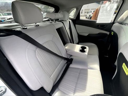 Used 2023 Hyundai Kona SEL w/ Cargo Package image 16
