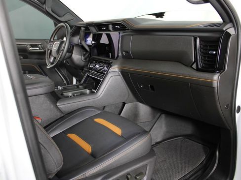 Used 2024 GMC Sierra 3500 AT4 image 37