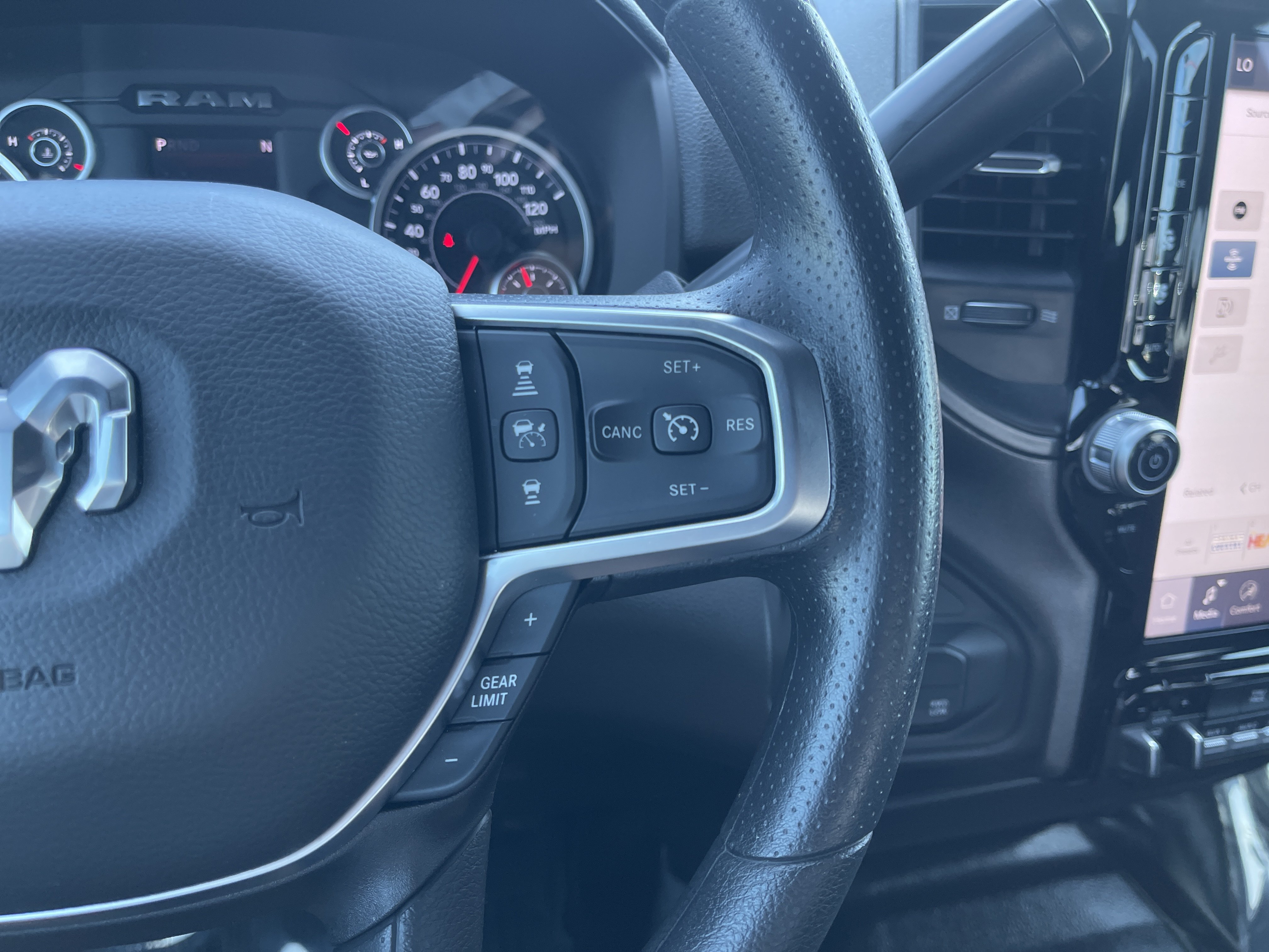 Used 2026 RAM 2500 Tradesman AWD/4WD image 19
