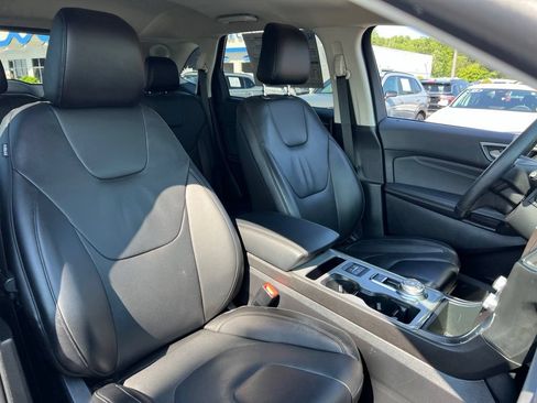 Used 2021 Ford Edge Titanium w/ Equipment Group 301A AWD/4WD image 26