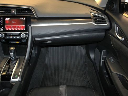Used 2019 Honda Civic EX image 32