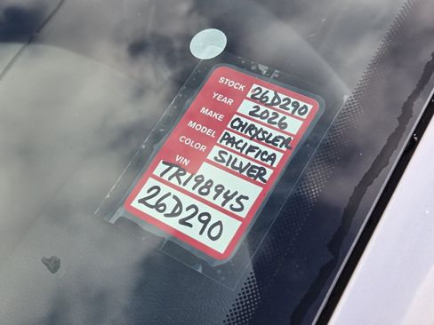 New 2026 Chrysler Pacifica Select image 21