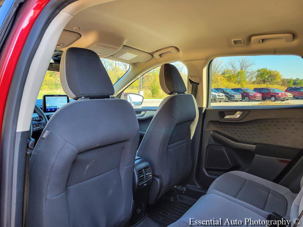 Used 2020 Ford Escape SE FWD image 12