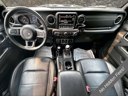Used 2018 Jeep Wrangler Unlimited Sahara w/ Dual Top Group AWD/4WD image 14