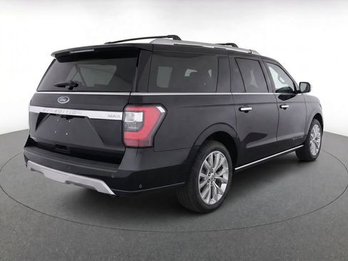 Used 2018 Ford Expedition Max Platinum AWD/4WD image 4