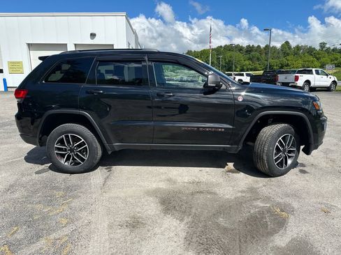Used 2021 Jeep Grand Cherokee Trailhawk w/ Premium Lighting Group AWD/4WD image 6