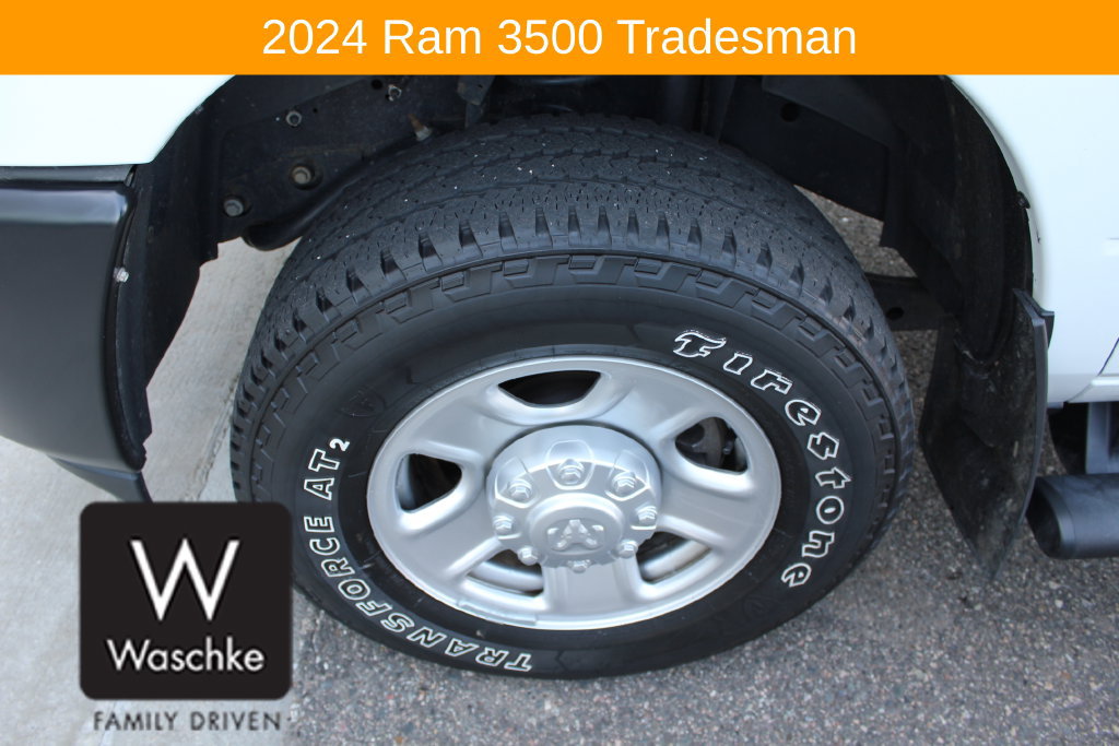 Used 2024 RAM 3500 Tradesman w/ Snow Chief Group AWD/4WD image 11
