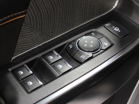 Used 2024 Ford F350 Platinum AWD/4WD image 7