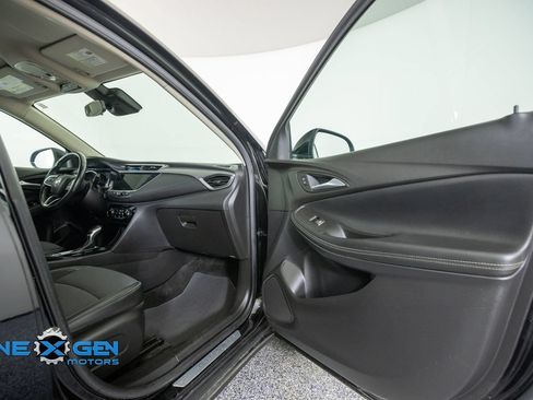 Used 2022 Buick Encore GX Preferred w/ Cold Weather Comfort Package AWD/4WD image 38
