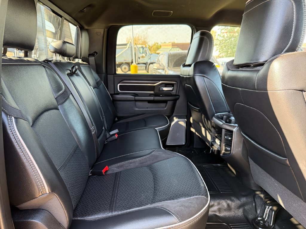Used 2026 RAM 5500 4x4 Crew Cab w/ Laramie Trim Package image 39