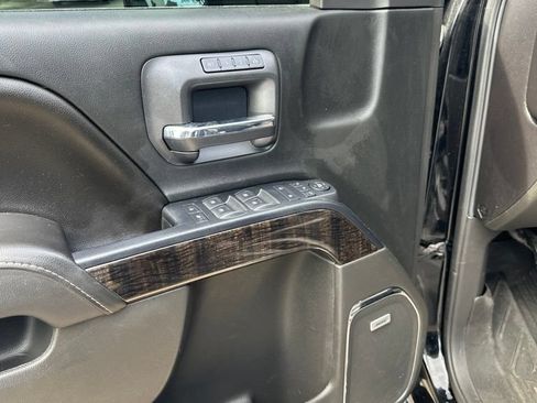 Used 2016 GMC Sierra 1500 Denali w/ Enhanced Driver Alert Package AWD/4WD image 9