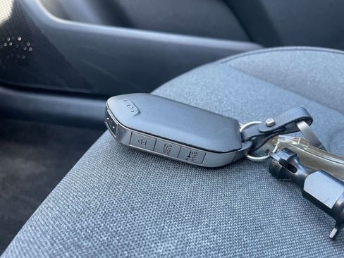 Used 2025 Kia K4 LXS image 21