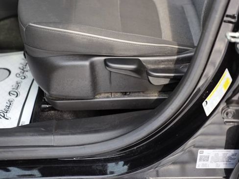 Used 2023 Chevrolet TrailBlazer LS FWD image 13