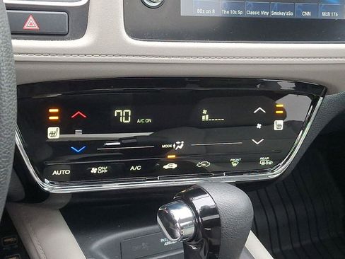 Used 2022 Honda HR-V EX image 16