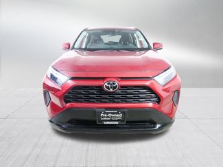 Used 2022 Toyota RAV4 XLE video 2