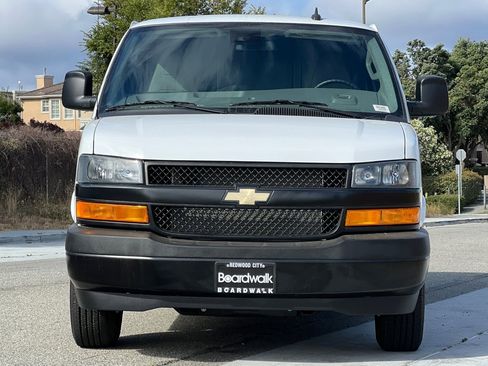 Used 2023 Chevrolet Express 3500 Extended w/ Driver Convenience Package RWD image 9