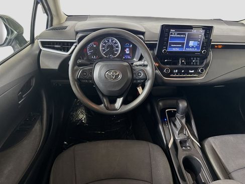 Used 2022 Toyota Corolla LE FWD image 17