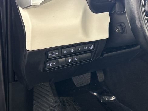 Used 2024 Toyota Tundra Capstone AWD/4WD image 13
