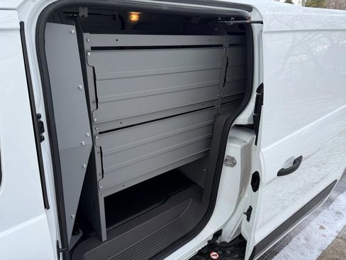 Used 2022 Ford Transit Connect XL image 23