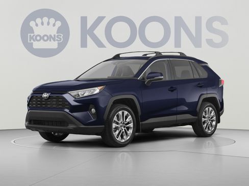 Used 2021 Toyota RAV4 XLE w/ Convenience Package AWD/4WD image 1