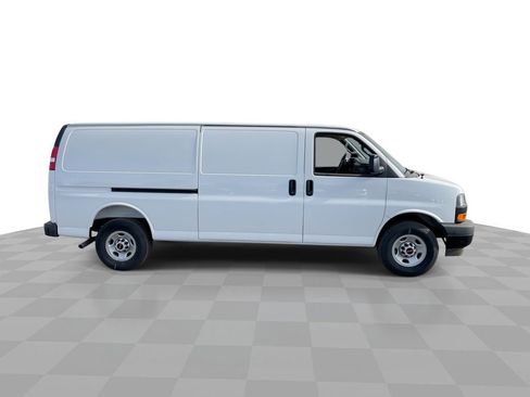 New 2025 GMC Savana 2500 Extended w/ Driver Convenience Package RWD image 9