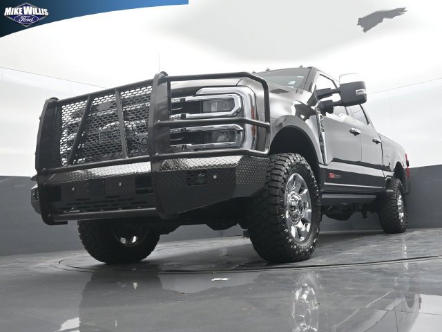 Used 2025 Ford F250 King Ranch w/ Chrome Package AWD/4WD image 19