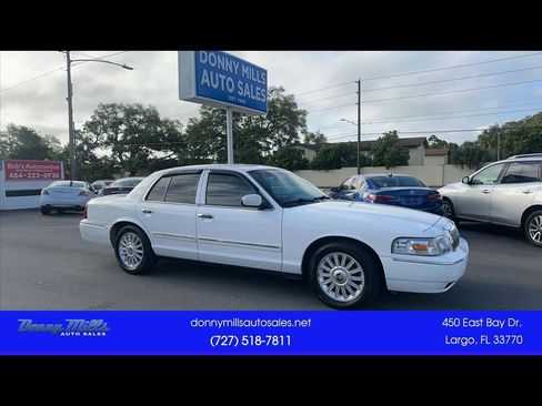 Used 2011 Mercury Grand Marquis LS RWD image 1