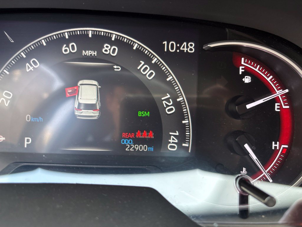 Used 2025 Toyota RAV4 LE FWD image 21