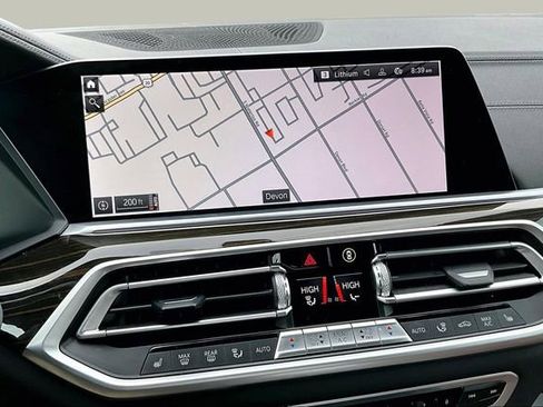 Used 2021 BMW X5 xDrive40i w/ M Sport Package image 12