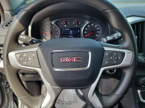 Used 2024 GMC Terrain SLE FWD image 20