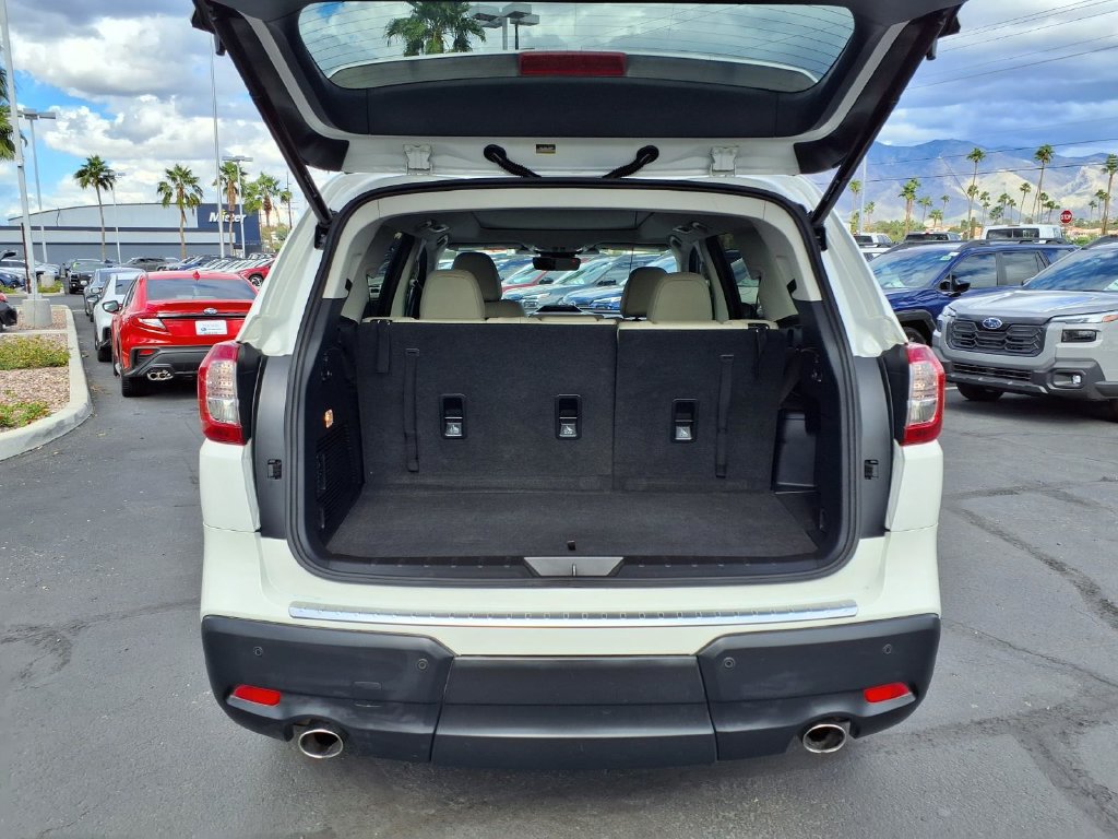 Used 2023 Subaru Ascent Limited w/ Technology Package AWD/4WD image 16