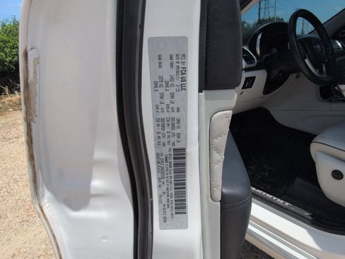 Used 2019 Jeep Grand Cherokee Summit AWD/4WD image 35