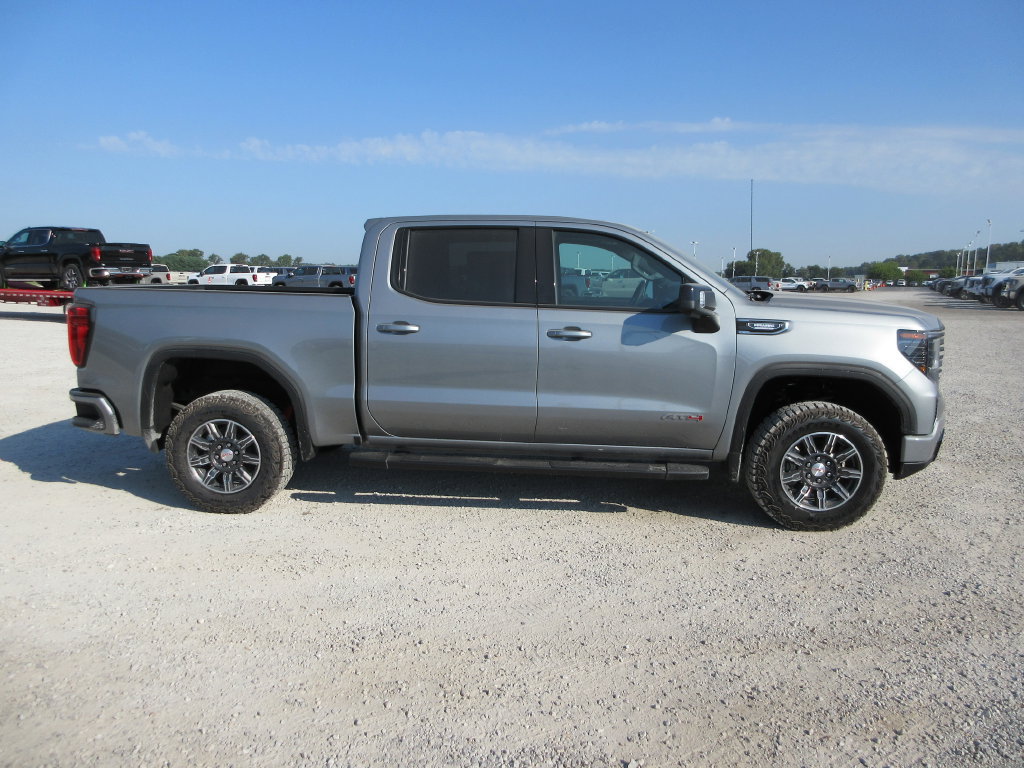 New 2026 GMC Sierra 1500 AT4 w/ AT4 Premium Package AWD/4WD image 3