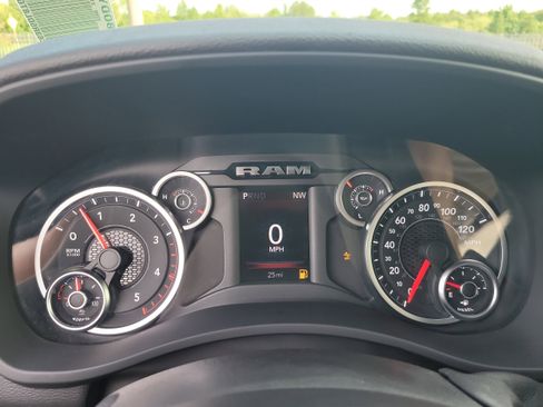 New 2026 RAM 2500 Big Horn AWD/4WD image 20