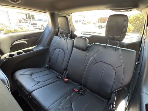New 2026 Chrysler Pacifica Select w/ S Appearance Package image 27