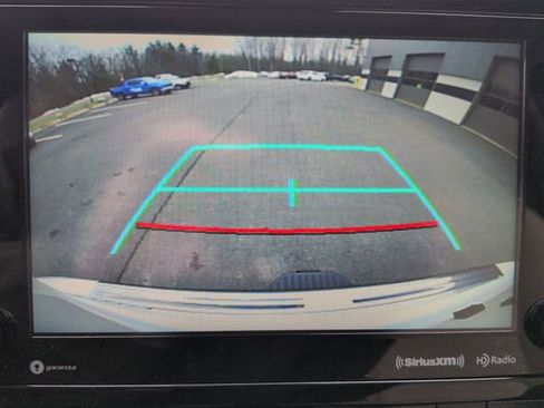 Used 2020 Toyota Highlander XLE image 15