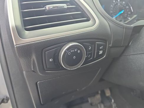 Certified 2024 Ford Edge SEL w/ Convenience Package AWD/4WD image 16