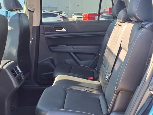 Used 2021 Volkswagen Atlas SE image 17