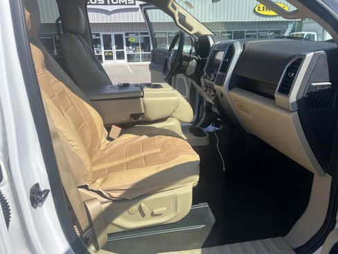 Used 2019 Ford F150 Lariat w/ FX4 Off-Road Package image 25