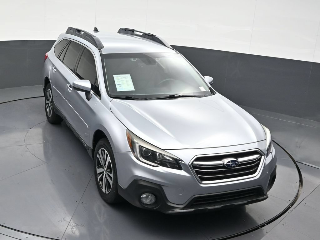 Used 2019 Subaru Outback 3.6R Limited AWD/4WD image 18