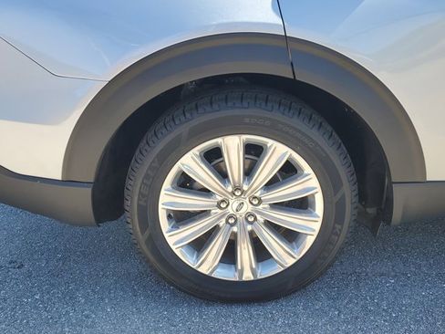 Used 2020 Ford Explorer Limited image 9