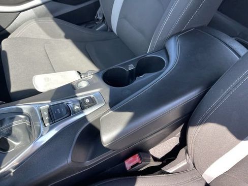 Used 2019 Chevrolet Camaro LT RWD image 20