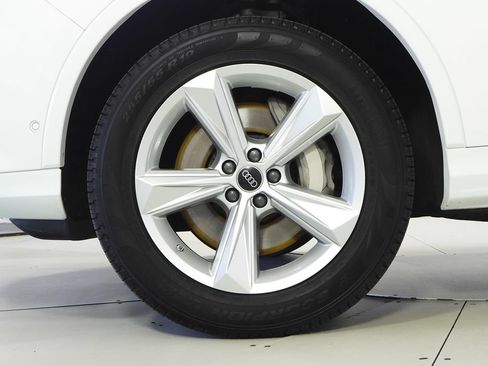 Used 2023 Audi Q7 2.0T Premium Plus w/ Premium Plus Package AWD/4WD image 5