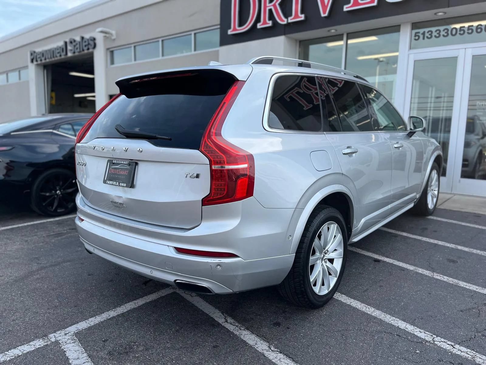 Used 2016 Volvo XC90 T6 Momentum AWD/4WD image 12