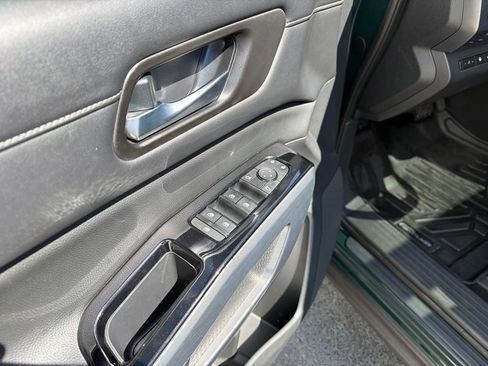 Used 2022 Nissan Pathfinder SL w/ SL Premium Package FWD image 44