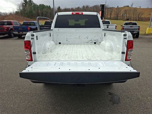 Used 2024 RAM 2500 Big Horn image 29