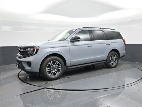 New 2026 Ford Expedition Active RWD image 21