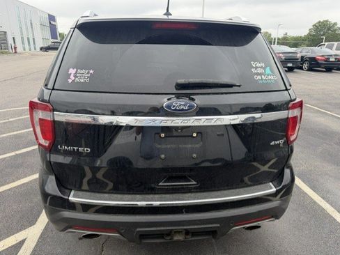 Used 2018 Ford Explorer Limited w/ Equipment Group 301A AWD/4WD image 6