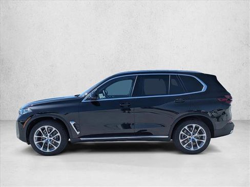 New 2026 BMW X5 xDrive40i w/ Parking Assistance Package AWD/4WD image 5